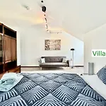 Emg Nah Essen Dortmund Mit Pool Und Garten Fuer Familien Gruppen Bis 21 Personen Villa *