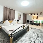 Emg Nah Essen Dortmund Mit Pool Und Garten Fuer Familien Gruppen Bis 21 Personen Villa Gelsenkirchen