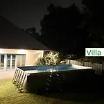 Villa Emg Nah Essen Dortmund Mit Pool Und Garten Fuer Familien Gruppen Bis 21 Personen *