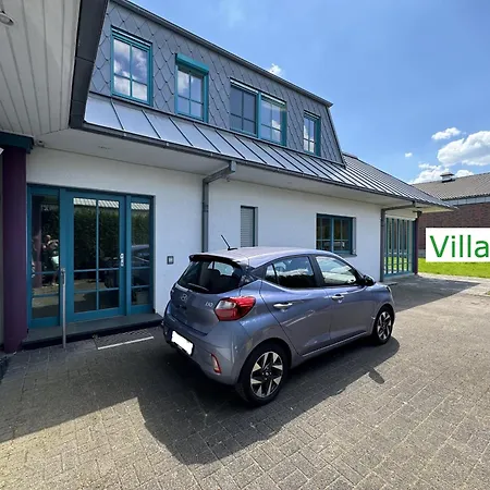 Emg Nah Essen Dortmund Mit Pool Und Garten Für Familien Gruppen Bis 21 Personen Villa