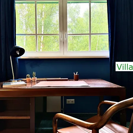 Emg Nah Essen Dortmund Mit Pool Und Garten Fuer Familien Gruppen Bis 21 Personen Villa *