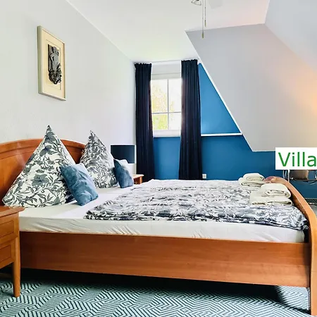 Emg Nah Essen Dortmund Mit Pool Und Garten Fuer Familien Gruppen Bis 21 Personen Villa *