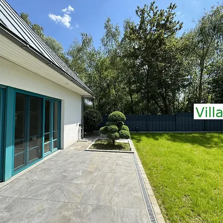 Emg Nah Essen Dortmund Mit Pool Und Garten Fuer Familien Gruppen Bis 21 Personen Vila Gelsenkirchen