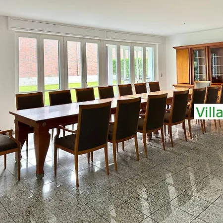 Emg Nah Essen Dortmund Mit Pool Und Garten Fuer Familien Gruppen Bis 21 Personen * Gelsenkirchen