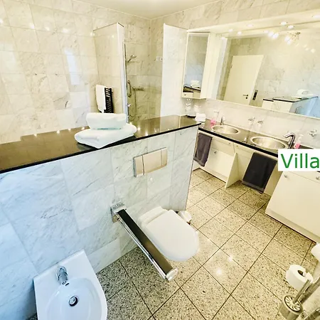 Villa Emg Nah Essen Dortmund Mit Pool Und Garten Fuer Familien Gruppen Bis 21 Personen