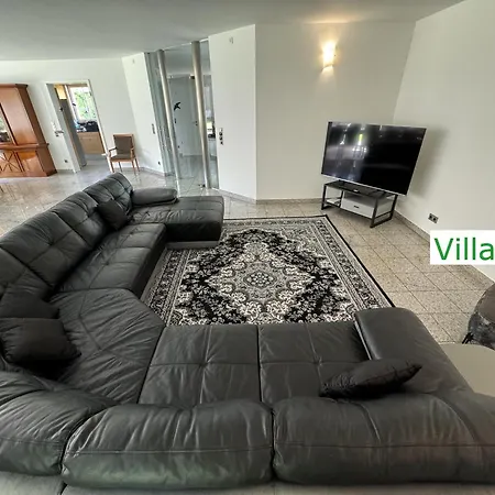 וילה Emg Nah Essen Dortmund Mit Pool Und Garten Fuer Familien Gruppen Bis 21 Personen *