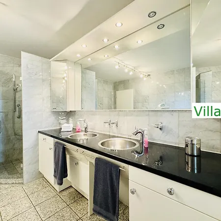 Emg Nah Essen Dortmund Mit Pool Und Garten Fuer Familien Gruppen Bis 21 Personen Вилла Гельзенкирхен