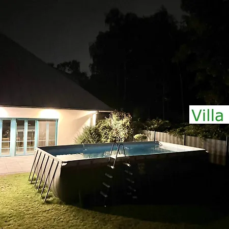 Vila Emg Nah Essen Dortmund Mit Pool Und Garten Fuer Familien Gruppen Bis 21 Personen *
