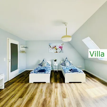 Villa Emg Nah Essen Dortmund Mit Pool Und Garten Fuer Familien Gruppen Bis 21 Personen