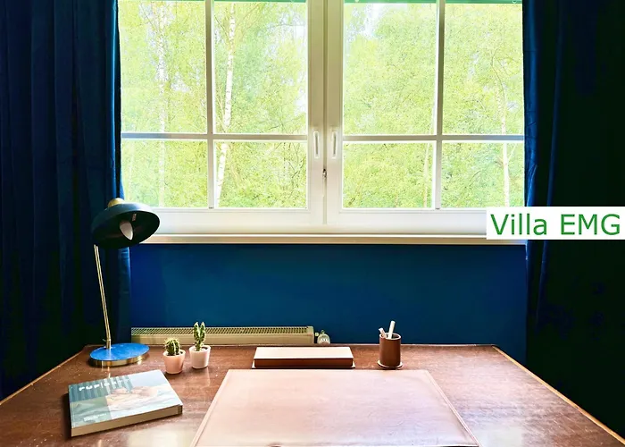 Vila Emg Nah Essen Dortmund Mit Pool Und Garten Fuer Familien Gruppen Bis 21 Personen *