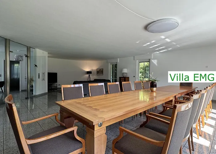 Vila Emg Nah Essen Dortmund Mit Pool Und Garten Fuer Familien Gruppen Bis 21 Personen *