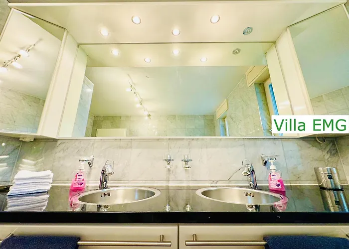 Villa Emg Nah Essen Dortmund Mit Pool Und Garten Für Familien Gruppen Bis 21 Personen