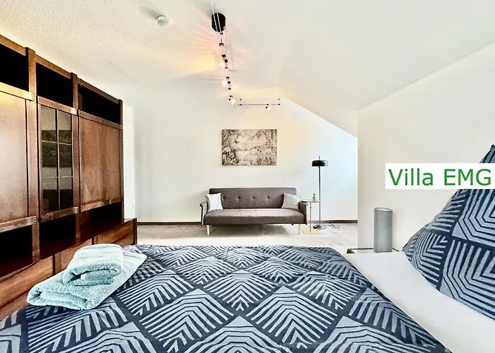 Emg Nah Essen Dortmund Mit Pool Und Garten Für Familien Gruppen Bis 21 Personen Villa *