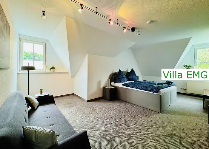 Emg Nah Essen Dortmund Mit Pool Und Garten Fuer Familien Gruppen Bis 21 Personen