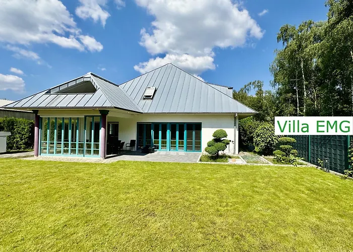 Emg Nah Essen Dortmund Mit Pool Und Garten Fuer Familien Gruppen Bis 21 Personen Vila *