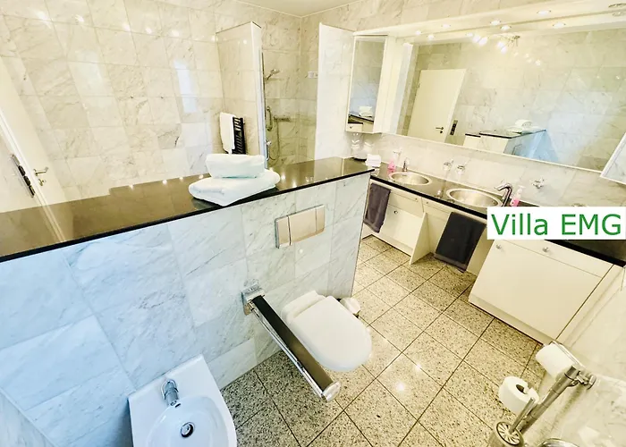 Villa Emg Nah Essen Dortmund Mit Pool Und Garten Für Familien Gruppen Bis 21 Personen