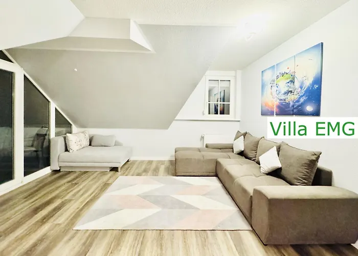 Emg Nah Essen Dortmund Mit Pool Und Garten Fuer Familien Gruppen Bis 21 Personen Vila *